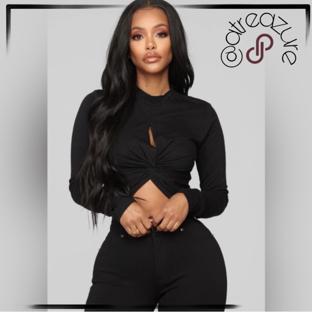 🈹 FashionNova Mock Neck Corp Top